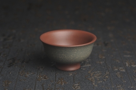 紫砂壶图片:美杯国庆特惠 精品好泥好工雅致厚实主人杯 压手杯 - 美壶网