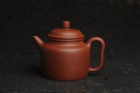 紫砂壶图片:美壶特惠 精致老清水泥高德中茶壶 茶人醉爱 - 美壶网