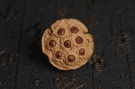 紫砂壶图片:美宠特惠 精致迷你紫砂小莲蓬茶宠摆件 莲子可动有趣 直径3.8cm高2.8cm左右 - 宜兴紫砂壶网