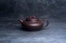 紫砂壶图片:美壶特惠 精致特好青灰泥桥钮合欢壶 茶人醉爱 - 宜兴紫砂壶网