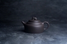紫砂壶图片:美壶特惠 精品青灰泥玉兔紫砂壶 茶人醉爱 - 宜兴紫砂壶网