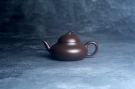 紫砂壶图片:美壶特惠 特好老紫泥茄段梨形壶 茶人醉爱 - 宜兴紫砂壶网