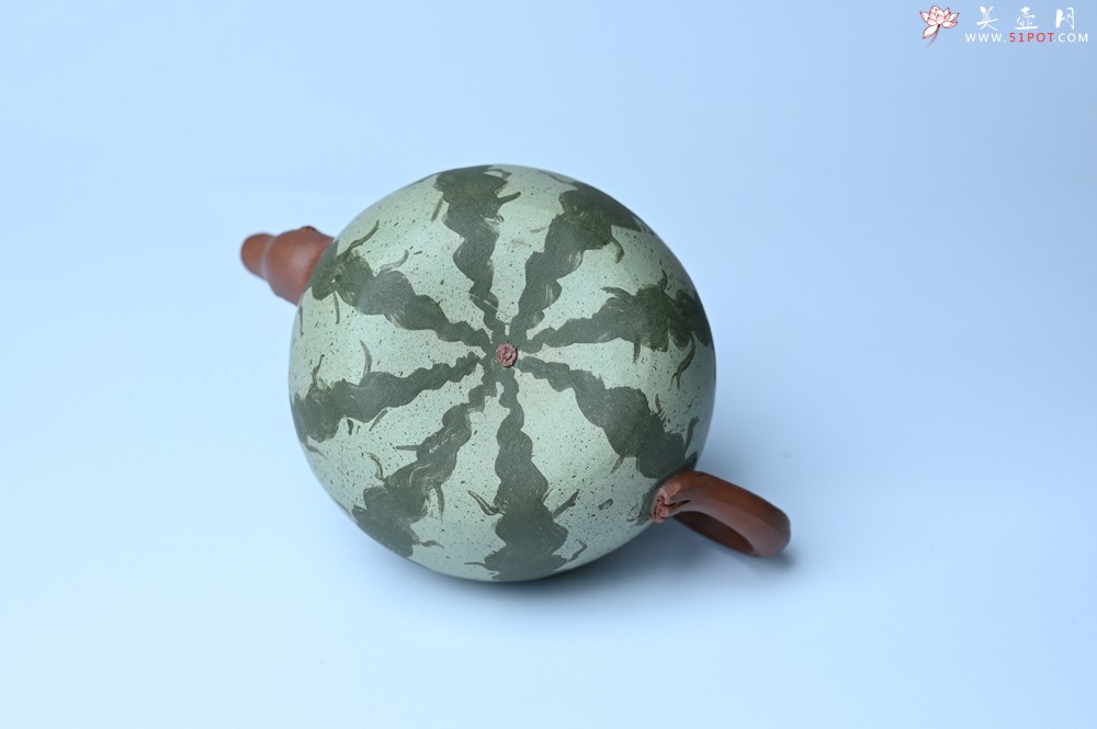 紫砂壶图片：美壶特惠 精致西瓜紫砂壶 茶人醉爱 - 宜兴紫砂壶网