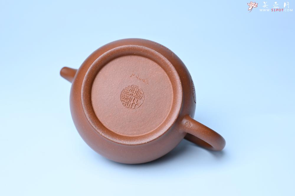 紫砂壶图片：美壶特惠 王老师 全手工红降坡泥潘壶 国助工 易轩 范小君徒杨志老师刻绘 装饰小富贵特文气 - 宜兴紫砂壶网