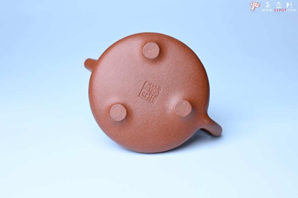 紫砂壶图片：实力派国工周斌（周镔）特好红降坡泥全手工子冶石瓢 张听钢装饰山水 - 宜兴紫砂壶网