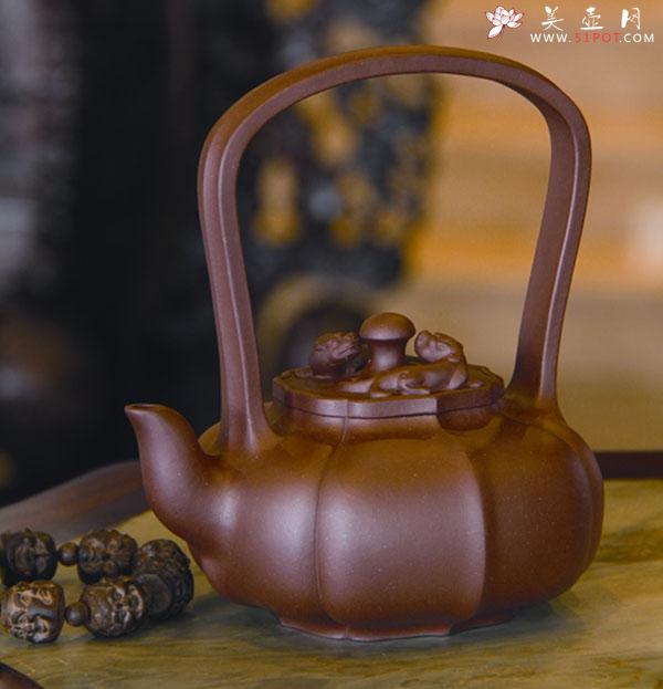 紫砂壶图片：汉风提梁 - 宜兴紫砂壶网