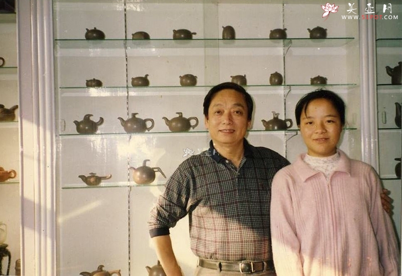 紫砂壶图片：与韩美林合影 - 美壶网