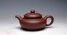紫砂壶图片:《仿古》泥料:底槽青 成型:全手工制作 容量:200cc - 宜兴紫砂壶网