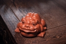 紫砂壶图片：狴犴 - 宜兴紫砂壶网