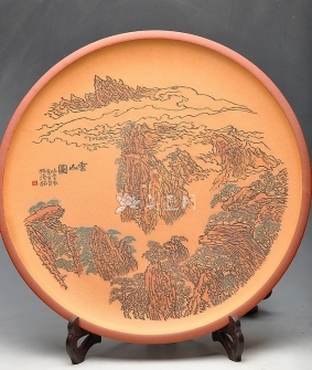 朱牧清紫砂壶 山水味道     朱牧清作品 紫砂泥料上色 云山图 40cm  - 美壶网