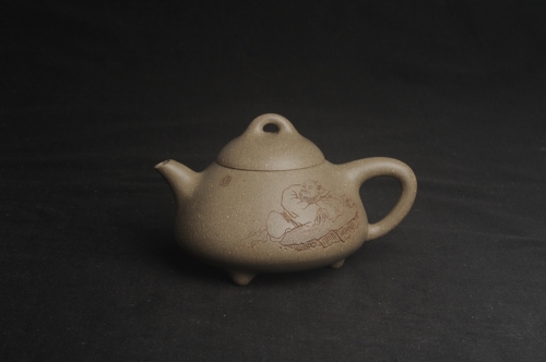 王静然紫砂壶 美壶特惠 美壶网特供限量极品高温四号井老青段 精工乳瓢茶壶 装饰人物 特文气 青段 - 美壶网