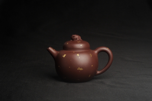 周小培紫砂壶 潜力股周小培 全手工原创招财壶200cc 金蟾屹立于壶盖 撒金工艺铺满壶身 寓意黄金落满地 招财进宝 原矿底槽清 - 美壶网