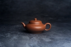 紫砂壶图片：美壶特惠 特好老段泥精致合欢壶 茶人醉爱 - 美壶网