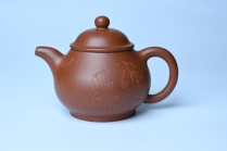 王老师紫砂壶 美壶特惠 王老师 全手工红降坡泥潘壶 国助工 易轩 范小君徒杨志超老师刻绘 装饰小富贵特文气 原矿降坡泥 - 美壶网
