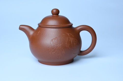 王老师紫砂壶 美壶特惠 王老师 全手工红降坡泥潘壶 国助工 易轩 范小君徒杨志超老师刻绘 装饰小富贵特文气 原矿降坡泥 - 美壶网