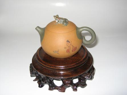 盛英杰紫砂壶 青蛙童子  - 美壶网