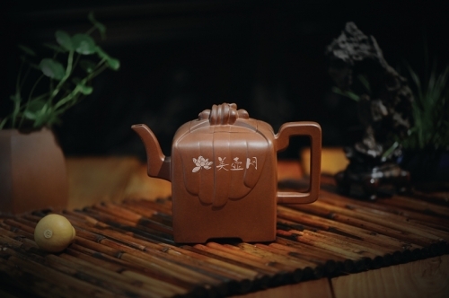 方彩娣紫砂壶 玉玺  - 美壶网
