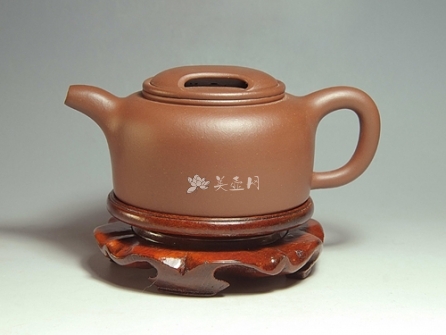 周冠华紫砂壶 牛盖  - 美壶网