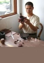紫砂壶工艺师图片：冯云华 - 美壶网