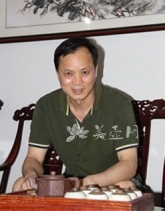 紫砂壶工艺师图片：孔春华 - 美壶网