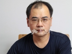 紫砂壶工艺师图片：华建中 - 美壶网