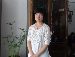 紫砂壶工艺师图片：鲍敏霞 - 美壶网