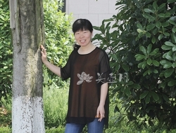 紫砂壶工艺师图片：谢芳 - 美壶网