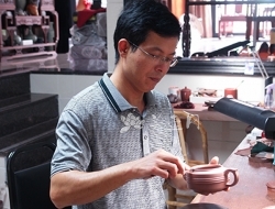 紫砂壶工艺师图片：马永强 - 美壶网