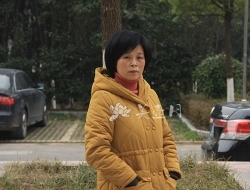 紫砂壶工艺师图片：方玉兰 - 美壶网