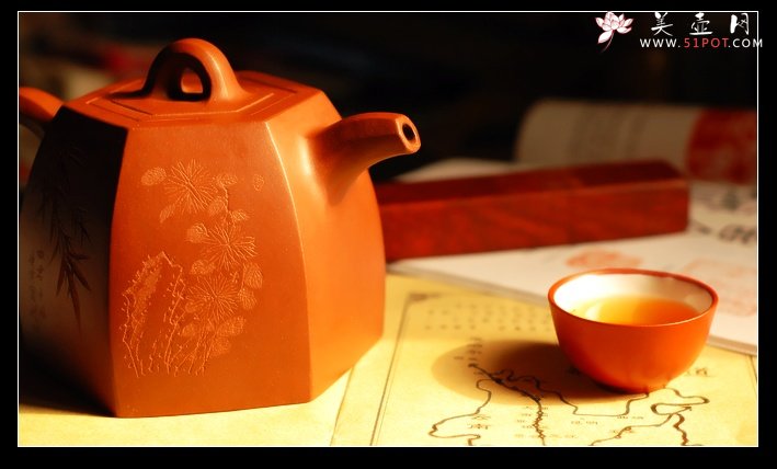 紫砂壶图片：追寻滇红 - 美壶网