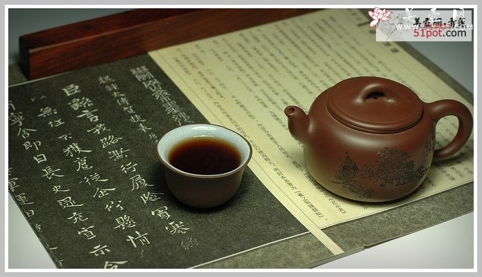 紫砂壶图片：紫韵的文化苦旅 - 美壶网