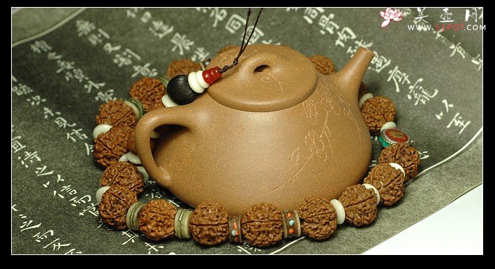 紫砂壶图片：几个壶的留影 - 美壶网