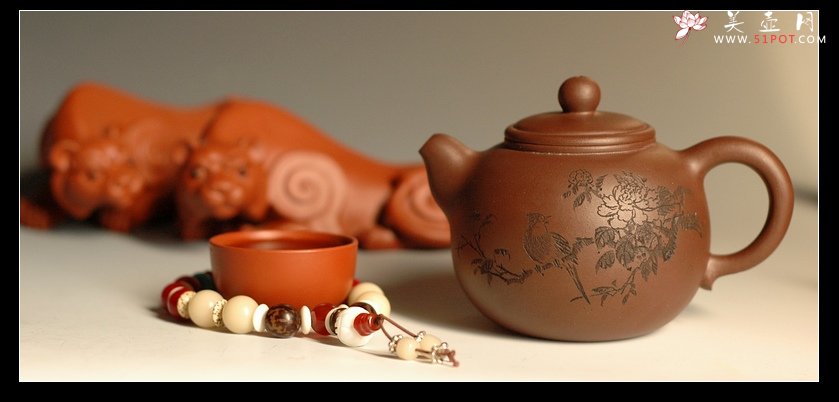 紫砂壶图片：一枝红艳压群芳-香灵 - 美壶网