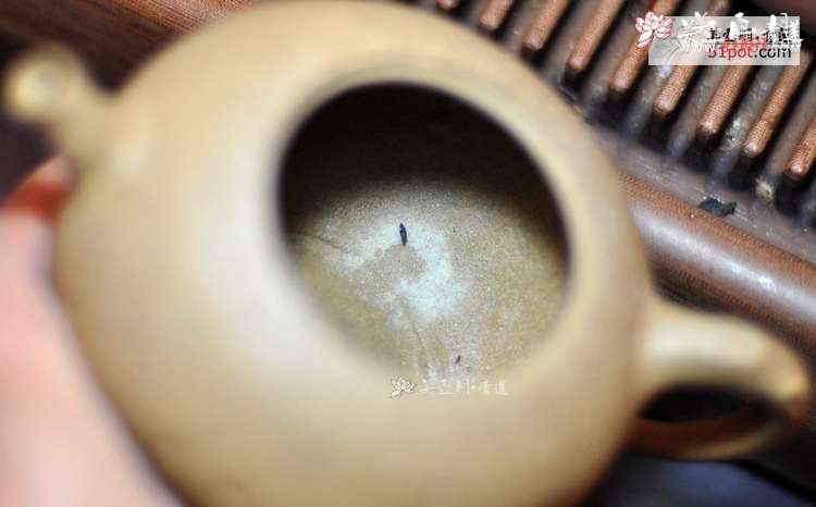 紫砂壶图片：简洁实用的开壶 - 美壶网