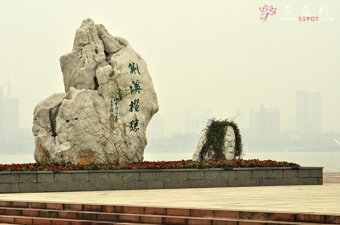 紫砂壶图片：正值一年春游时~ - 美壶网