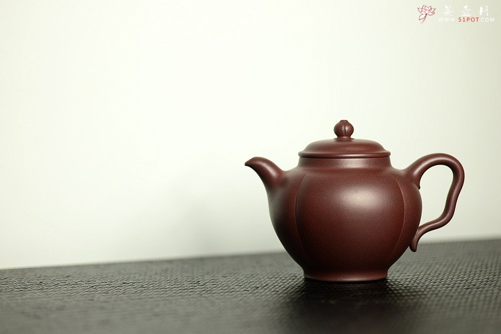 紫砂壶图片：安静的喝茶~ - 美壶网