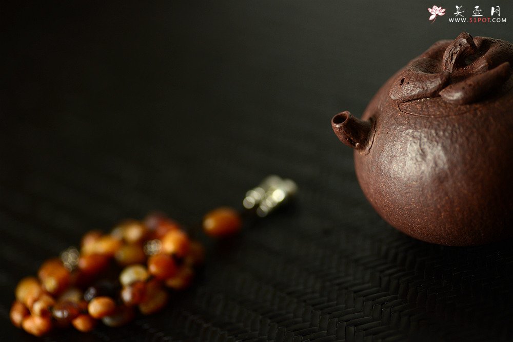 紫砂壶图片：安静的喝茶~ - 美壶网