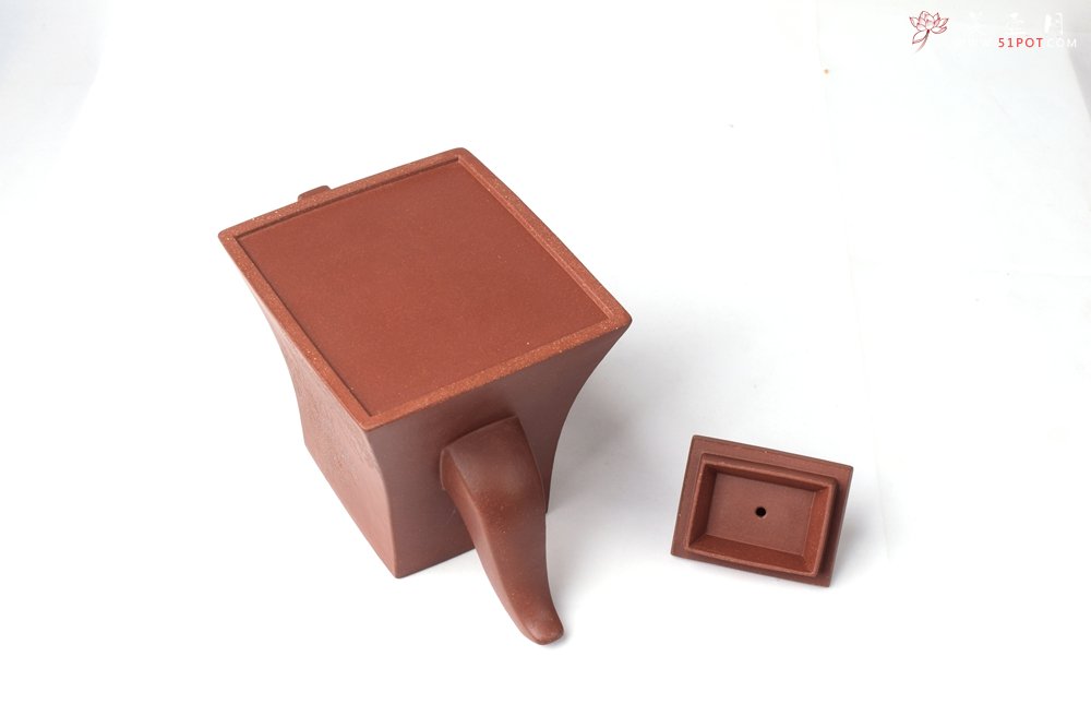 紫砂壶图片：2025年工艺美术中级（陶瓷艺术制壶专业）考核作品 - 方器 - 美壶网