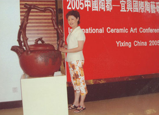 紫砂壶图片：参加2005年中国陶都—宜兴国际陶 - 美壶网