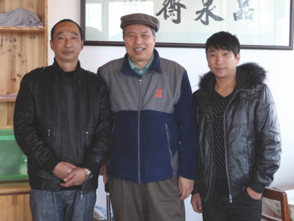 紫砂壶图片：与南京艺术学院教授、硕士生导师、江苏省陶艺学会理事长潘春芳合 - 美壶网