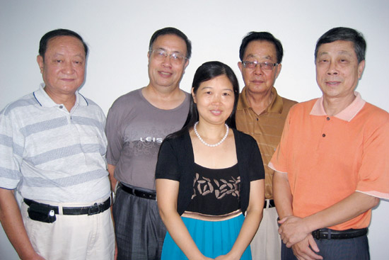 紫砂壶图片：与《江苏陶瓷杂志》主编钦征骑、《陶都通迅》总编辑将尧基、崔听 - 美壶网