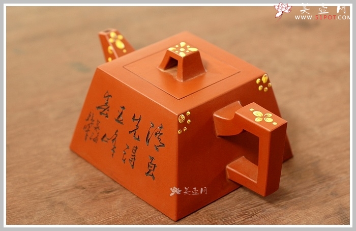 紫砂壶图片：点彩升方 谭泉海刻绘 - 美壶网