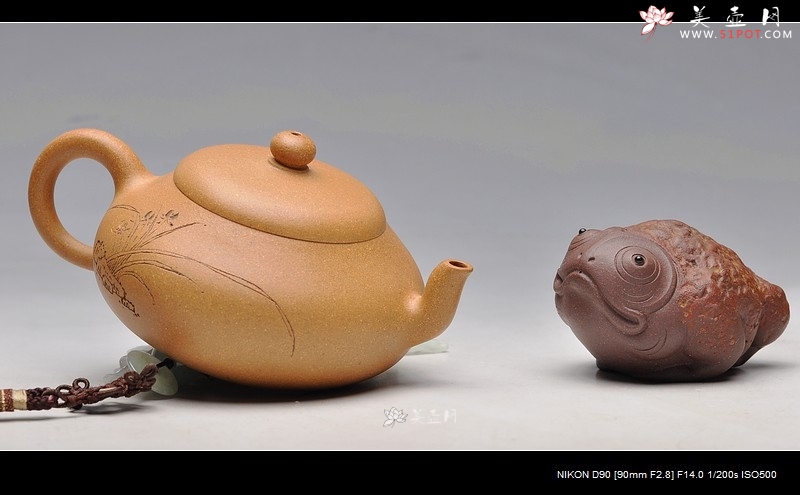 紫砂壶图片：邱玉林大师装饰 古拙之风 把玩 全手扁梨2 实用收藏 - 美壶网