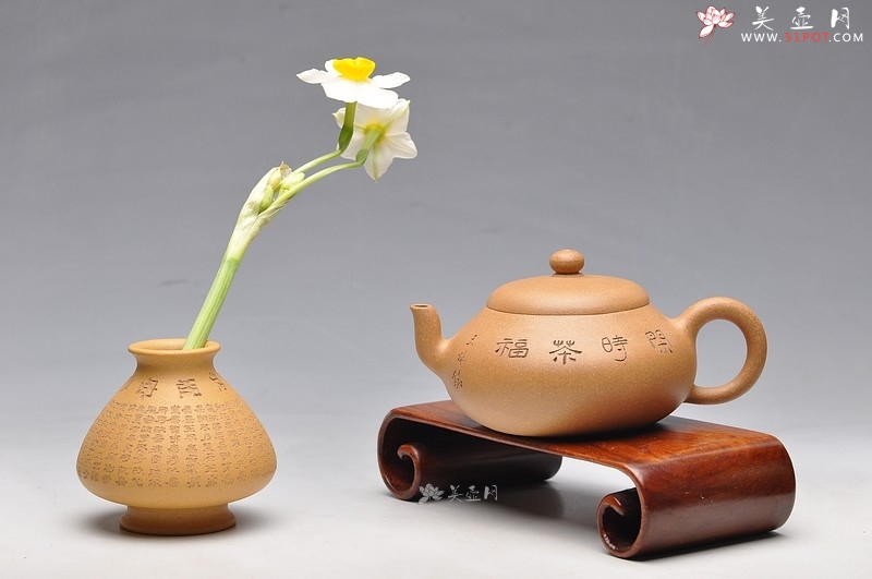 紫砂壶图片：邱玉林大师装饰 古拙之风 把玩 全手扁梨2 实用收藏 - 美壶网