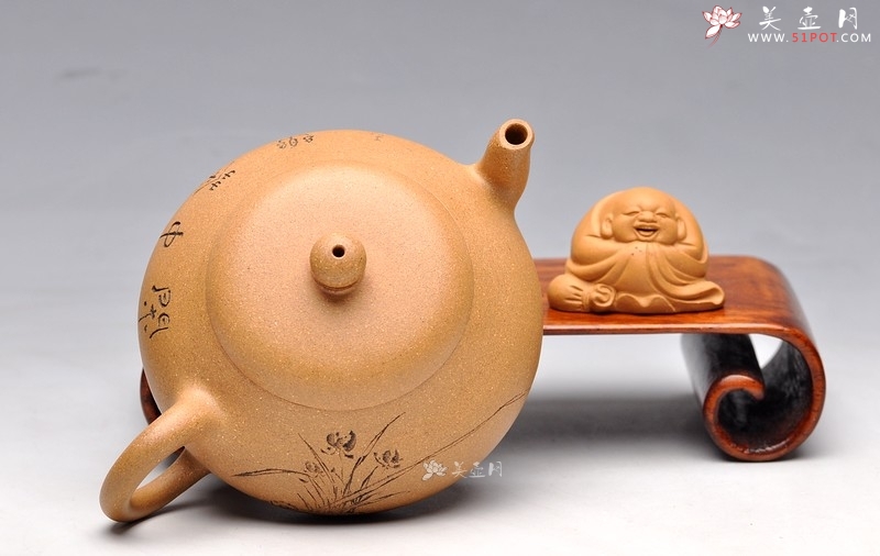 紫砂壶图片：邱玉林大师装饰 古拙之风 把玩 全手扁梨 实用收藏 - 美壶网