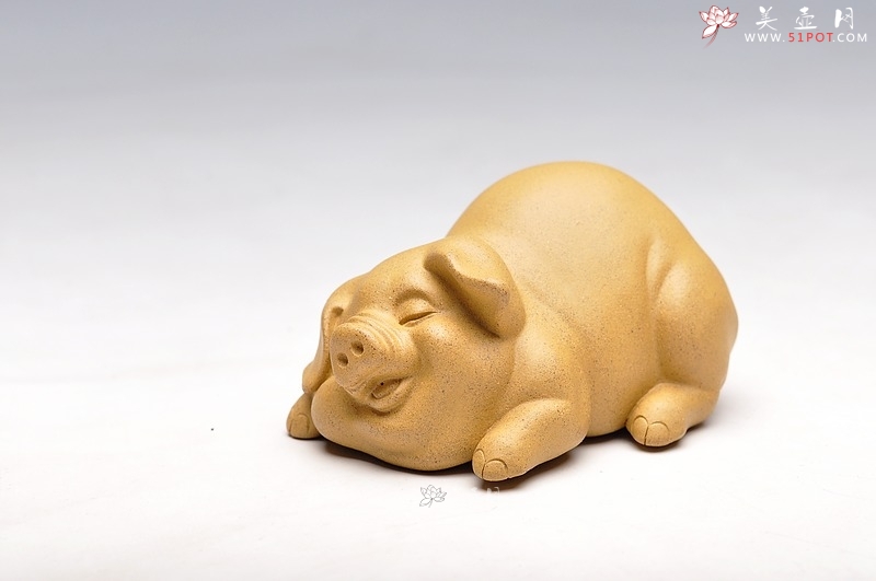 紫砂壶图片：小喜猪 福猪 壬辰年新品 段泥 不一般的甜蜜 - 美壶网