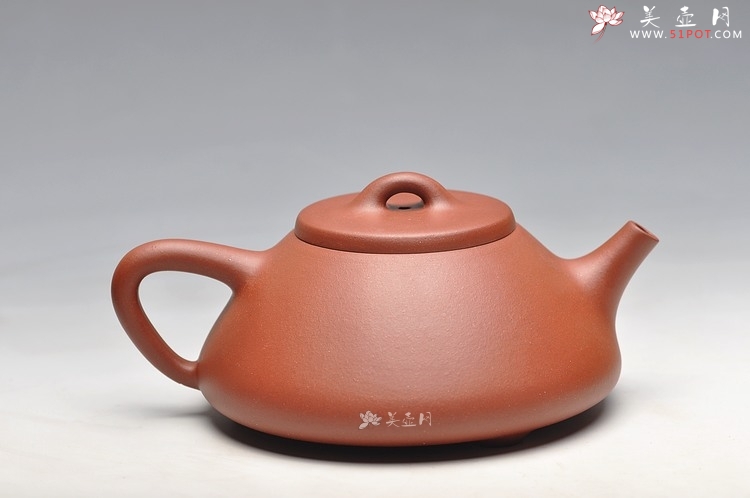 紫砂壶图片：峥峥其骨 味正耐品 挺拔俊雅 乃曲峰实力之作  全手子冶石瓢 - 美壶网