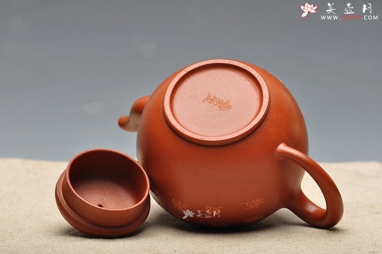 紫砂壶图片：老朱泥难得大品 全手摹古 圆润大方 全手宫灯 孤品 - 美壶网