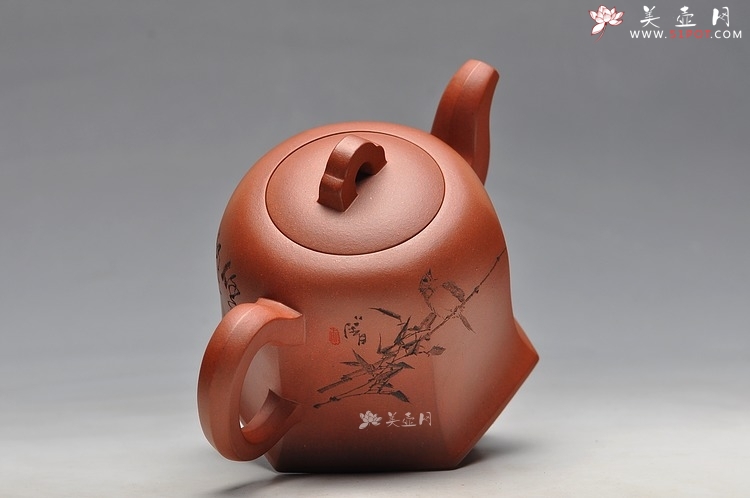 紫砂壶图片： 鲍志强高徒 历上清装饰 方鈡 底槽青 - 美壶网