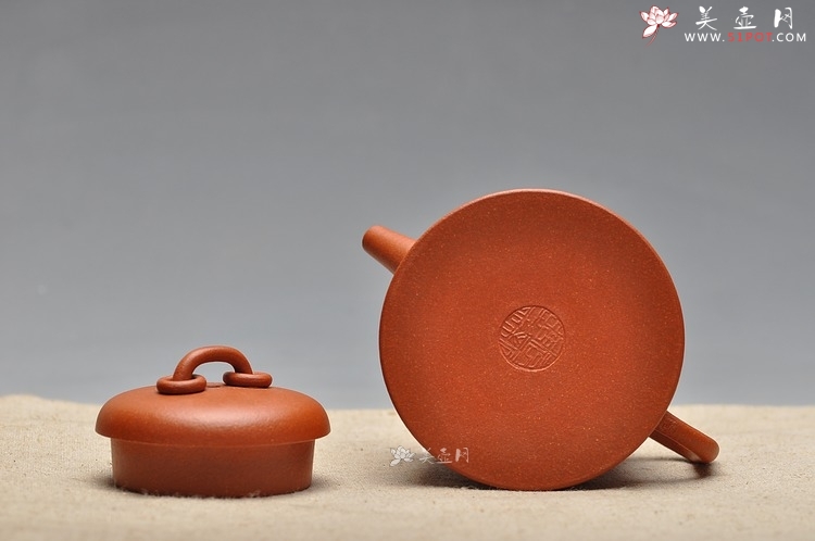 紫砂壶图片：作品 古朴典雅  全手花樽 - 美壶网